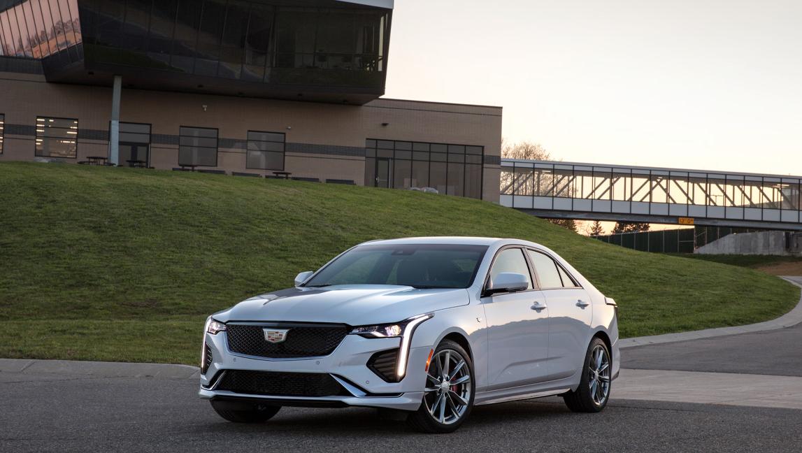Cadillac_2023_ CT4 Luxury Sedan Cadillac_2023_ CT4 Luxury Sedan