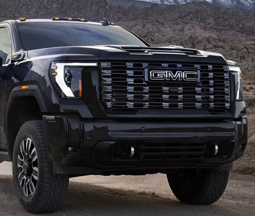 2025 GMC Sierra 3500 HD Truck front grill and logo with the headlights