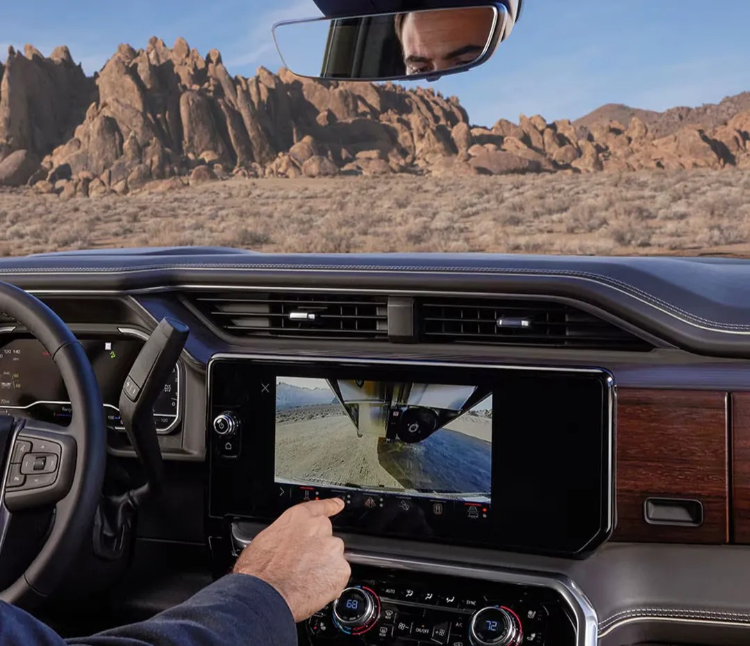 2025 GMC Sierra truck cameras activated on the infotainment screen
