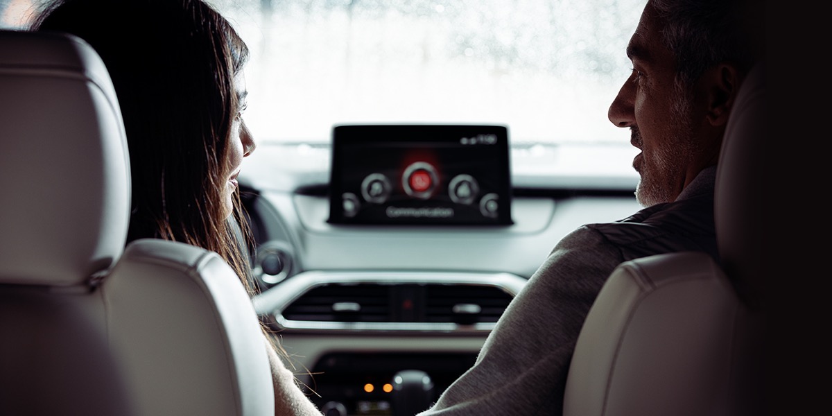 Sharing a conversation in a Mazda CX-9
