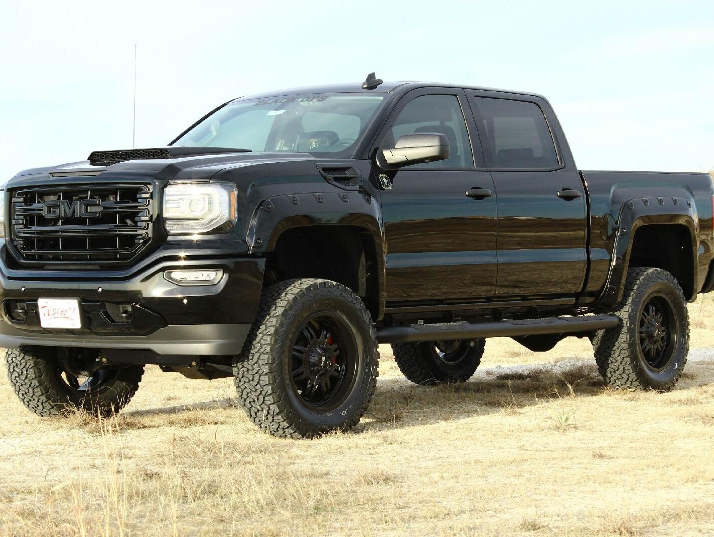 2016 GMC BLACK OPS