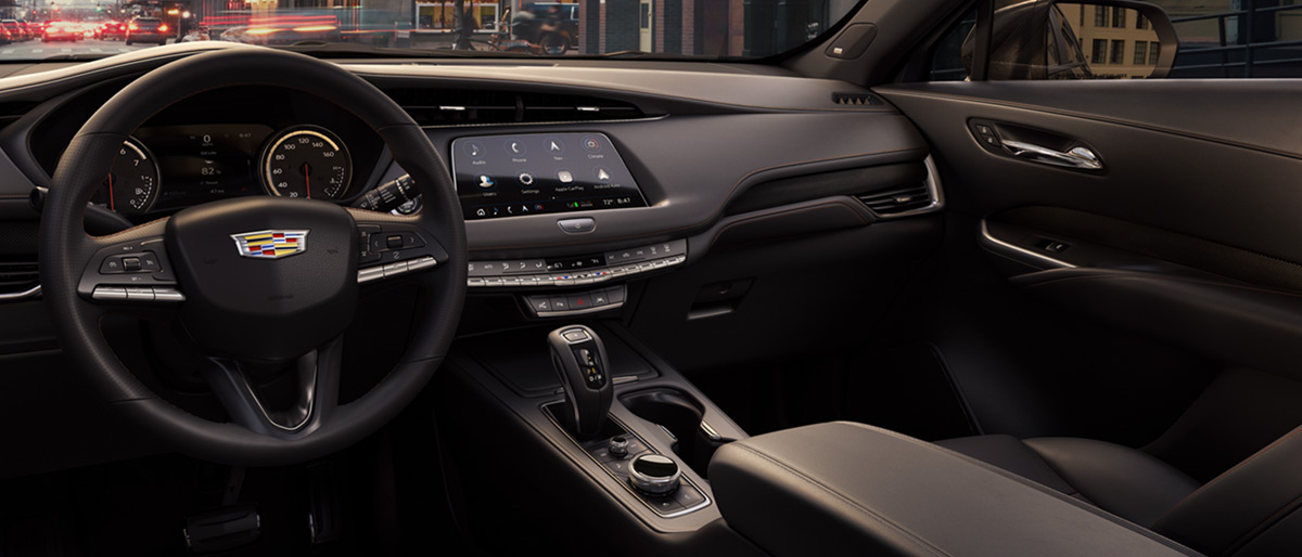 Steering wheel and the car console of the 2019 Cadillac XT4