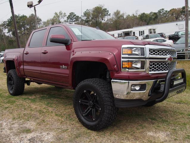 LIFTED TRUCKS