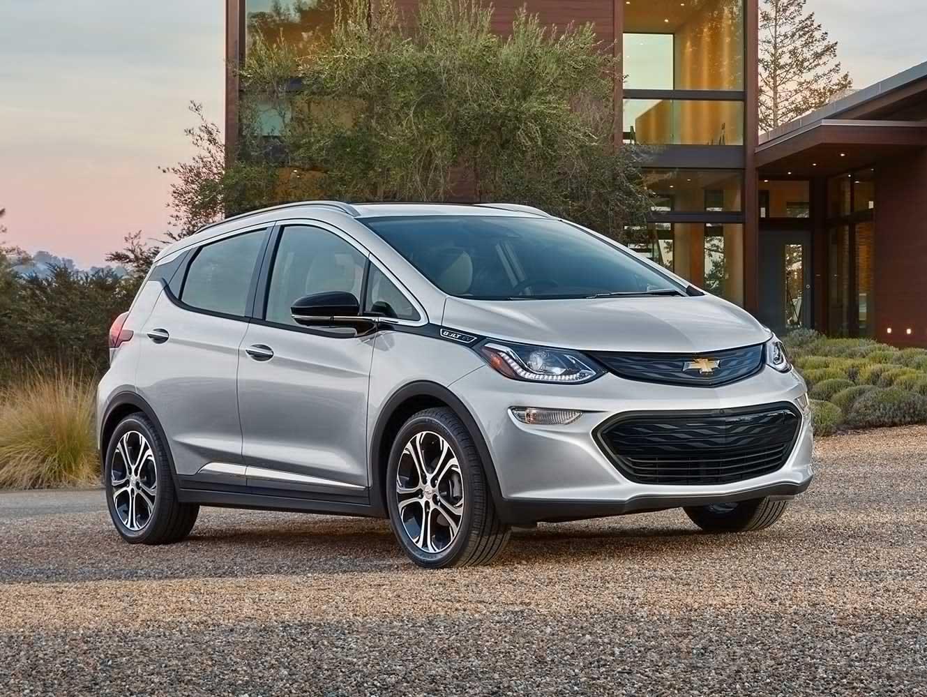 Silver 2019 Chevy Bolt EV feature Design