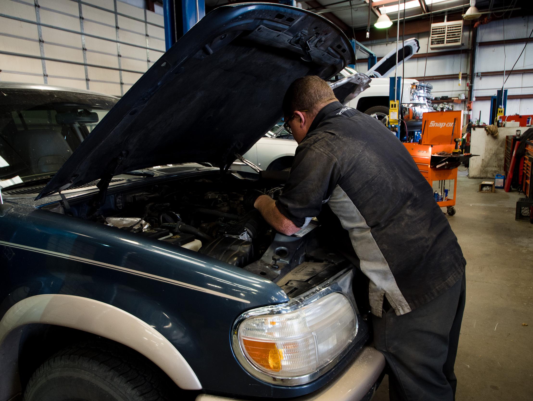 OilChangePic OilChangePic