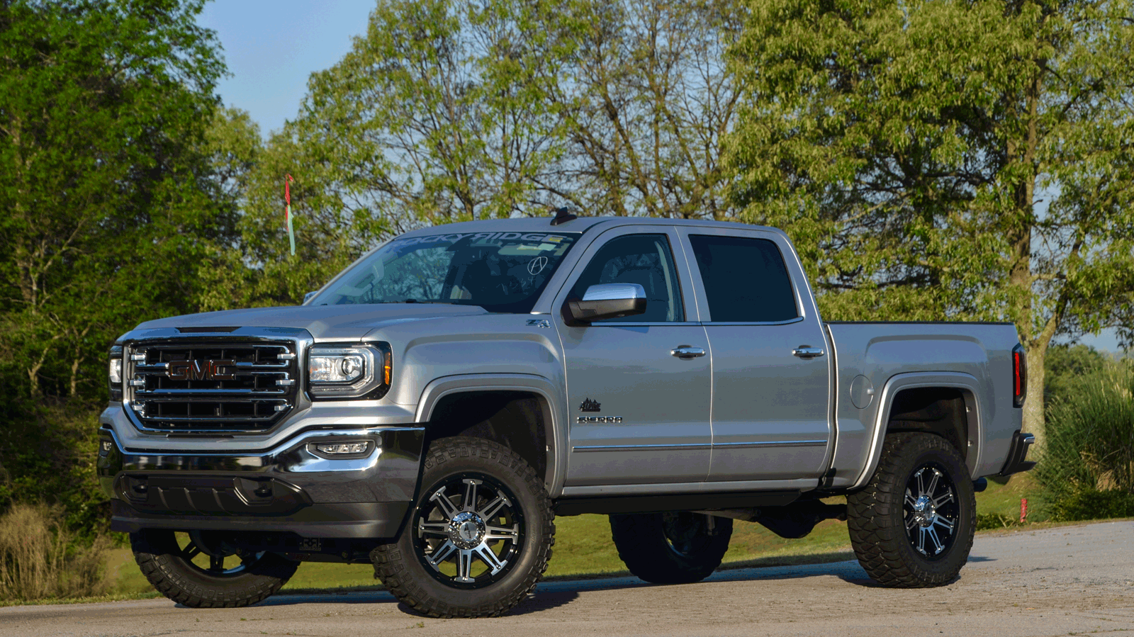 Superior Motors is a ORANGEBURG GMC dealer and a new car and used car