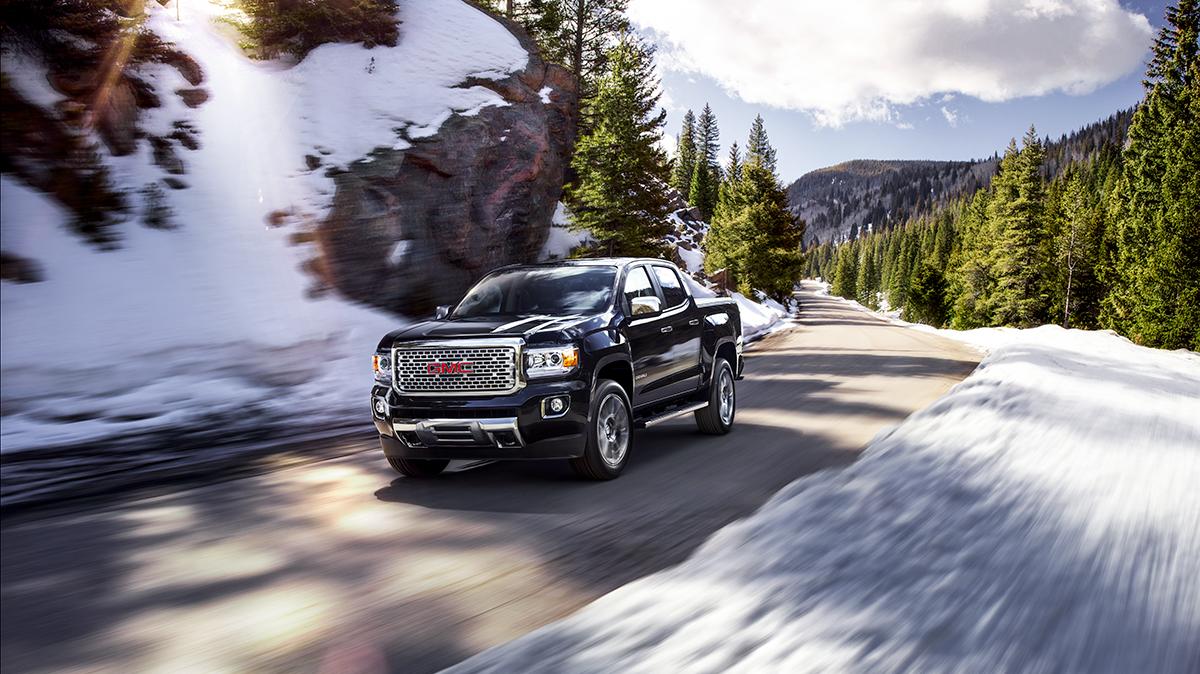 GMC Canyon features vs GMC Sierra 1500 Features Rockville Centre GMC