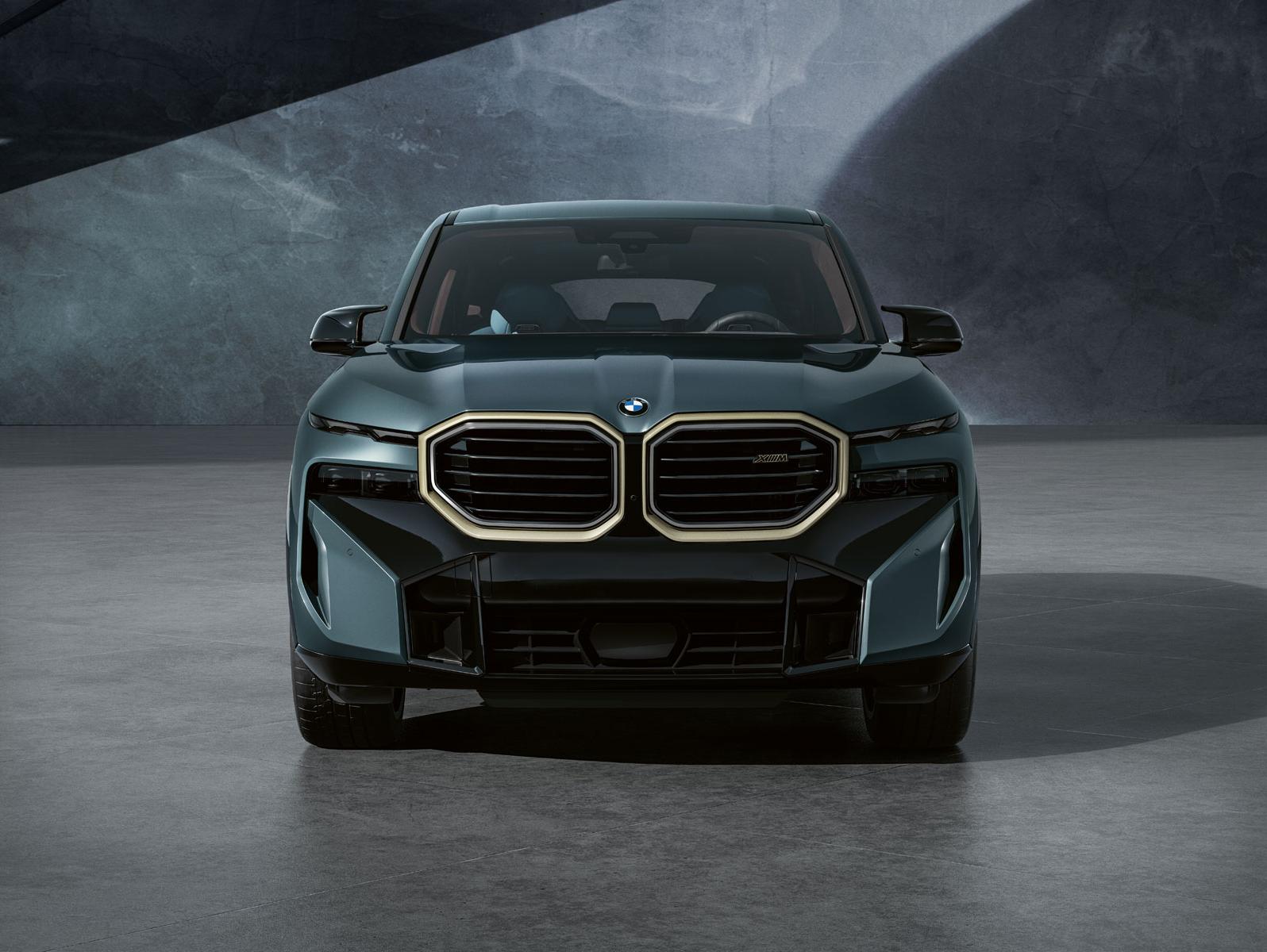 BMW XM