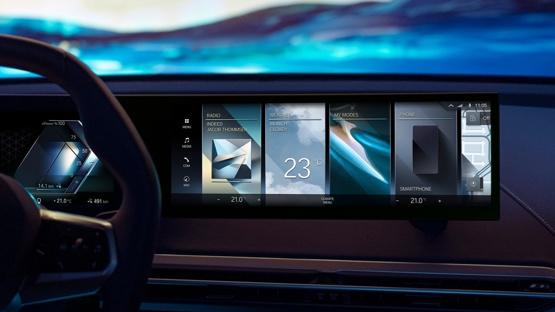 iX Interior display