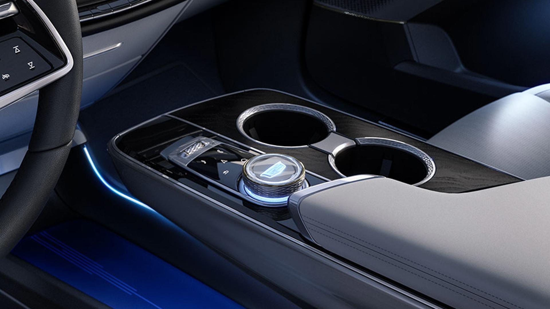 2023 Cadillac Lyriq Center console