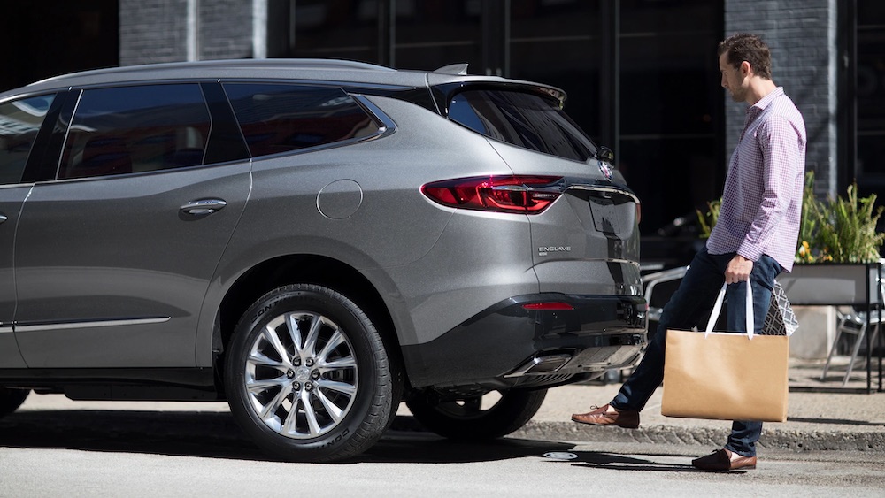 2020 Buick Enclave mid-size luxury SUV MOV Exterior hands free liftgate image