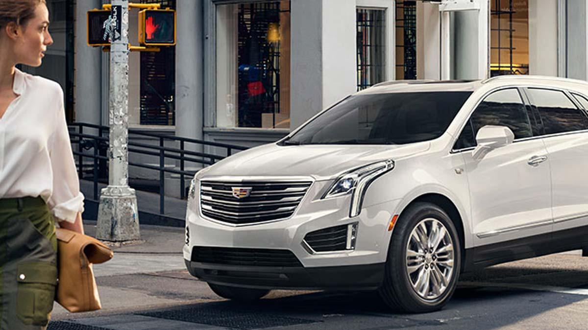 Compare the Cadillac XT5 to the Lincoln Nautilus. Which One Is Right