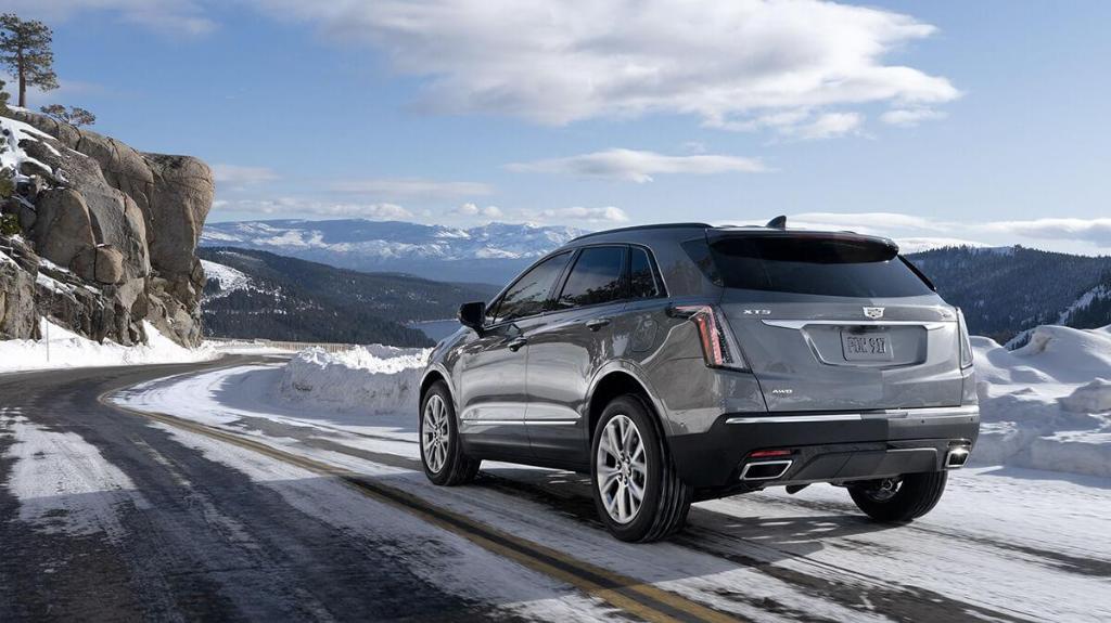 2021 Cadillac XT5 vs. 2021 Lincoln Nautilus