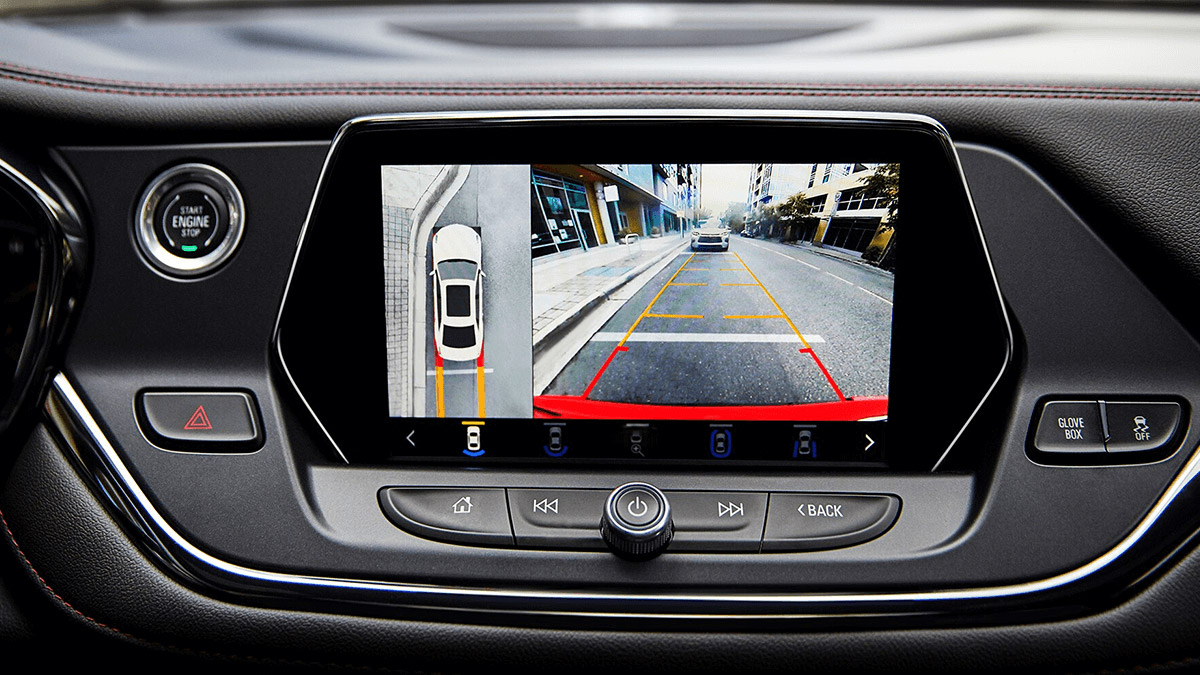 Red Chevrolet Blazer 2020 navigation