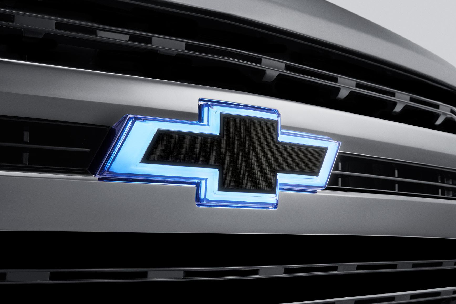 2020 Chevrolet Silverado 1500 Glow Bowtie