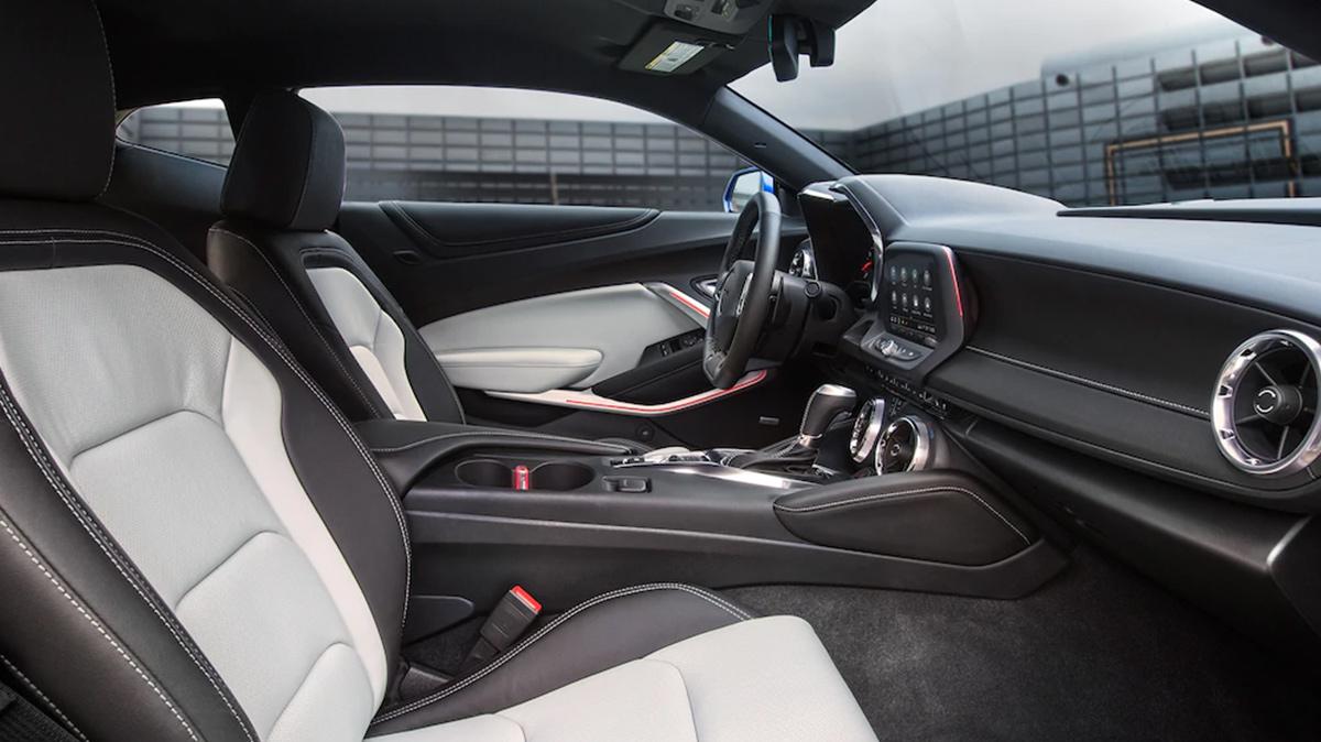 2020 Chevy Camaro feature design interior 2020 Chevy Camaro feature design interior