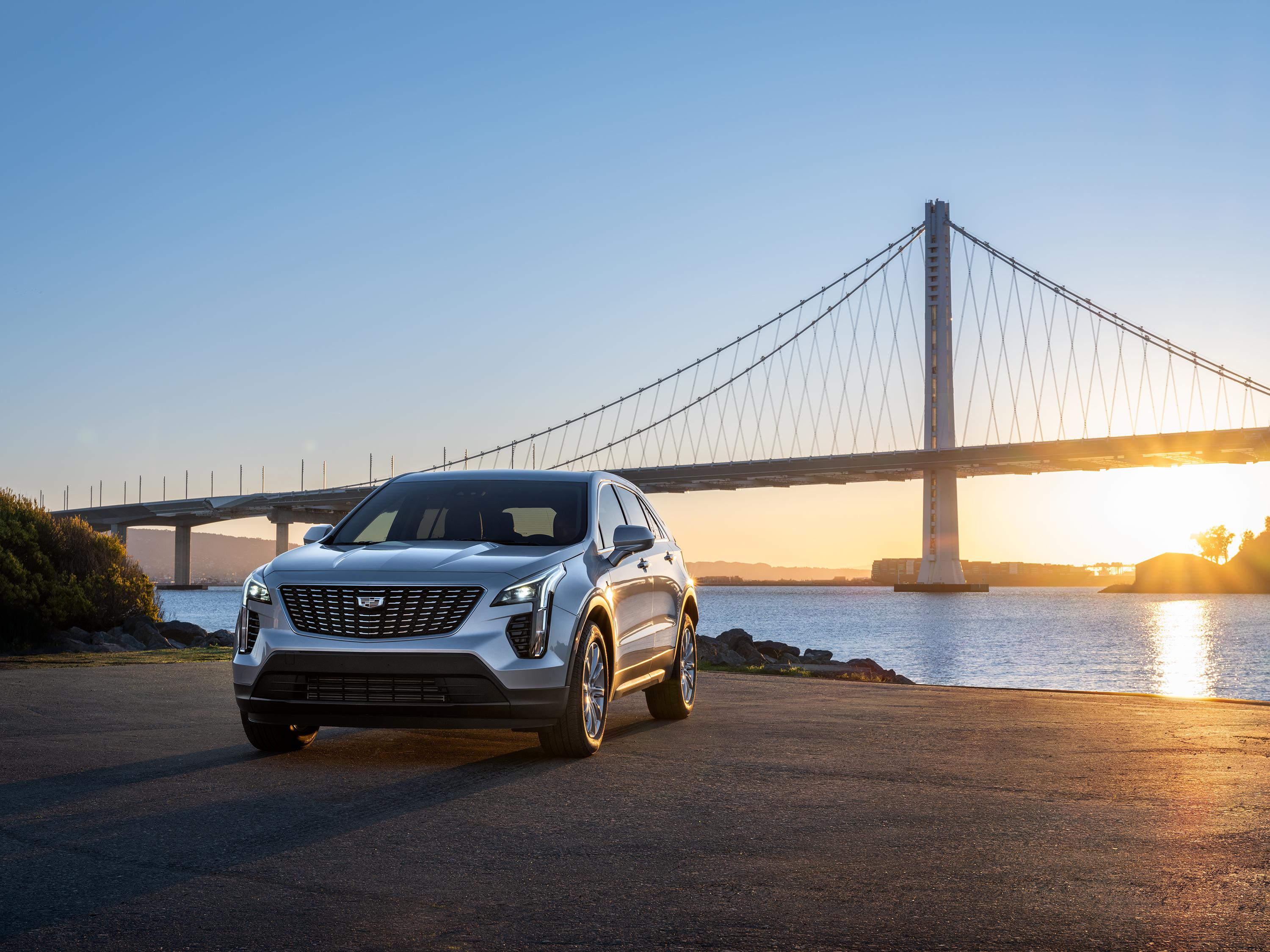 2020 Cadillac XT4 Luxury Radiant Silver