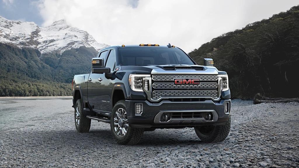 2020 GMC Sierra Denali HD Luxury Truck Front Side Exterior