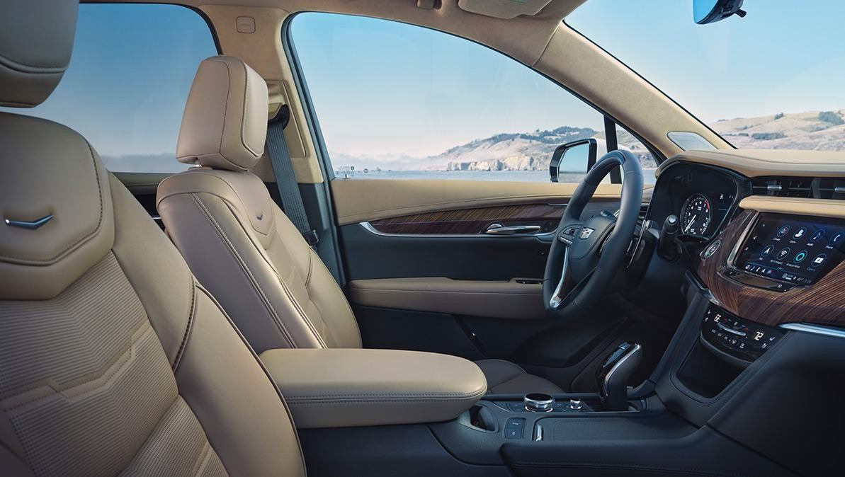 The Luxurious & Technology Advanced Interior of the Cadillac XT6