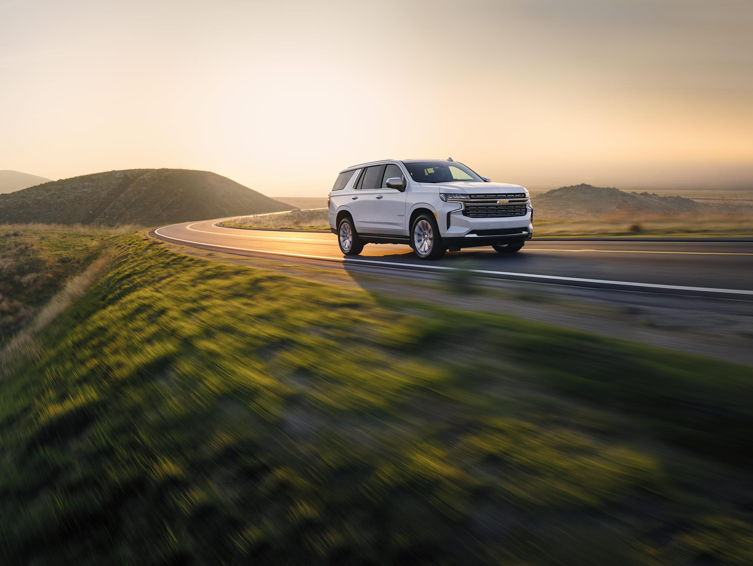 2021 Tahoe Premier Iridescent Pearl  