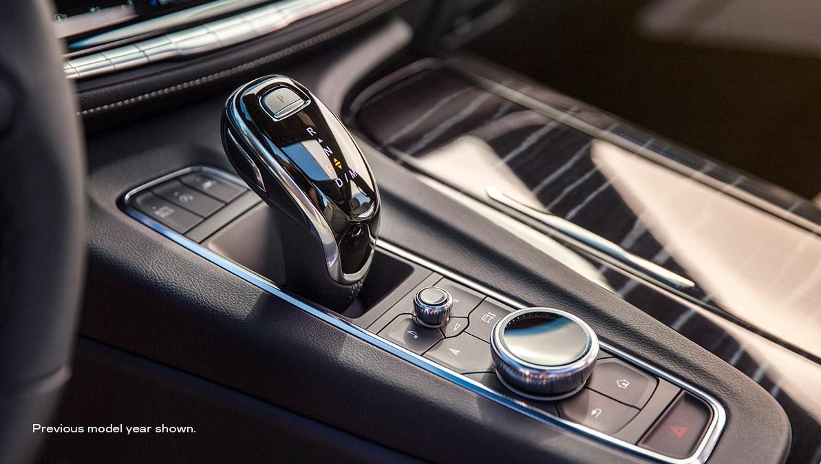 The interior of Cadillac Escalade 2024