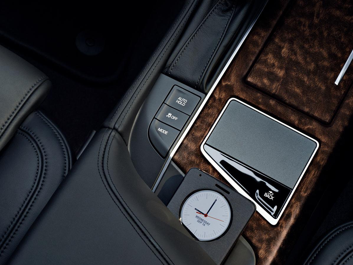 2016 CT6 Sedan Wireless Phone Charging 2016 CT6 Sedan Wireless Phone Charging