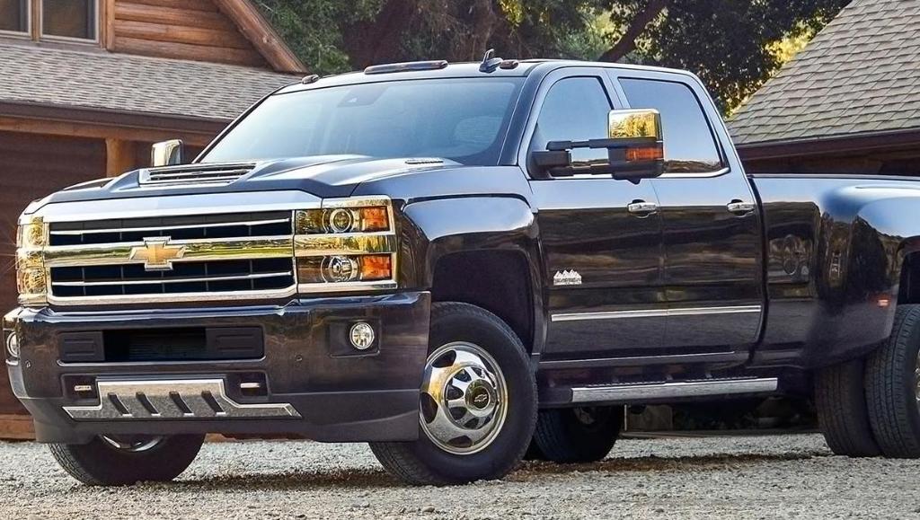 2022 Chevy Silverado Truck Dealer near Boardman, Columbiana