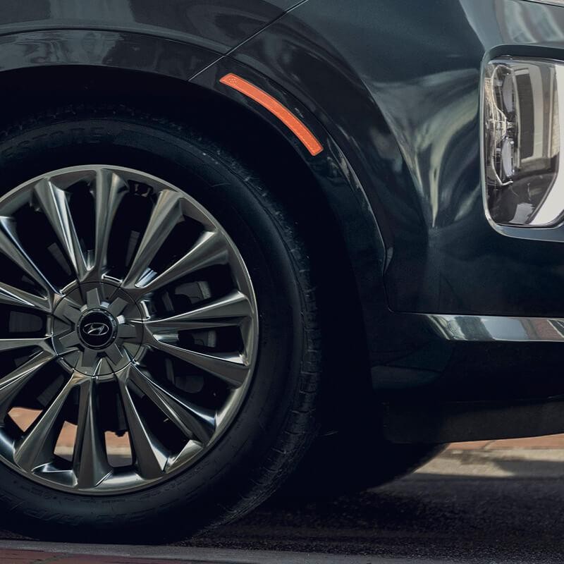 Wheel of a 2020 Hyundai Palisade