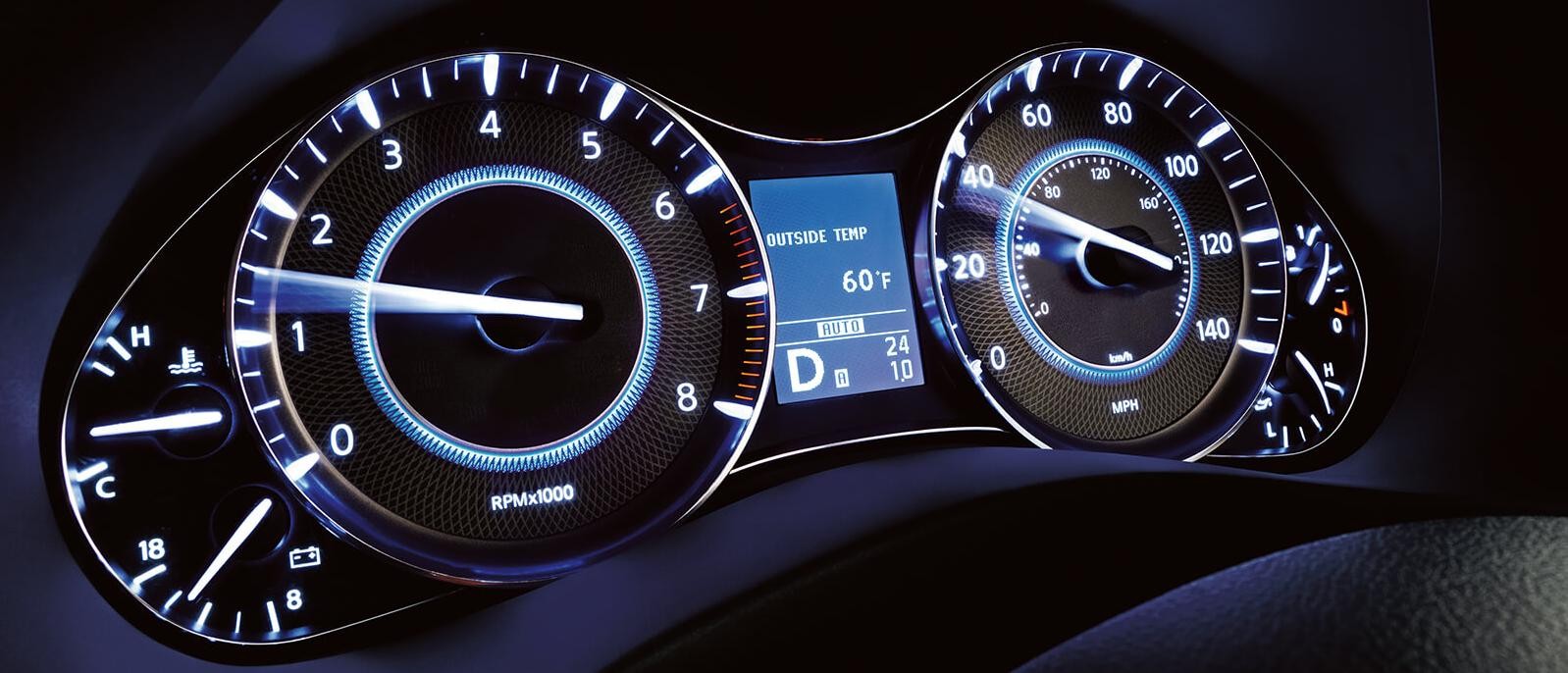 2019 INFINITI QX80 dashboard gauges