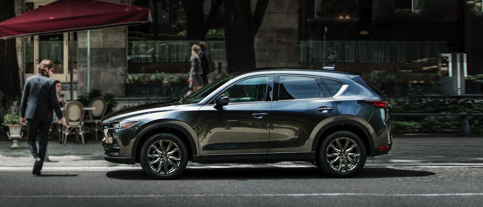 2021 Mazda CX-5 cruising through the city 2021 Mazda CX-5 cruising through the city