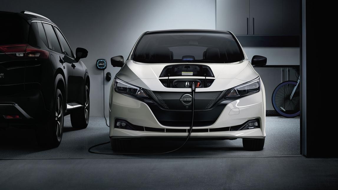 2024 Nissan LEAF charging