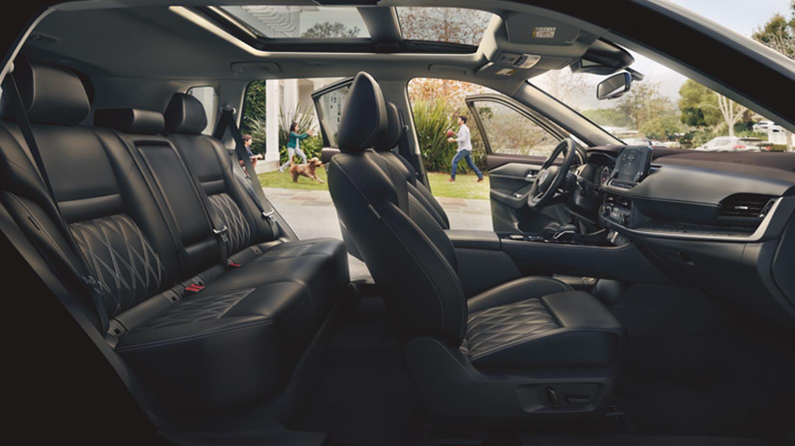 2023 Nissan Rogue Interior image