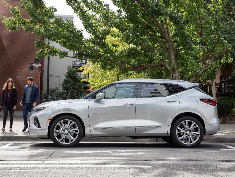 Chicago Chevy & Used Car Dealer Advantage Chevrolet of Bolingbrook