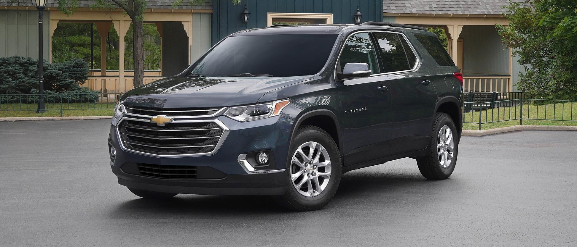 2021 Chevrolet Traverse LT Graphite 