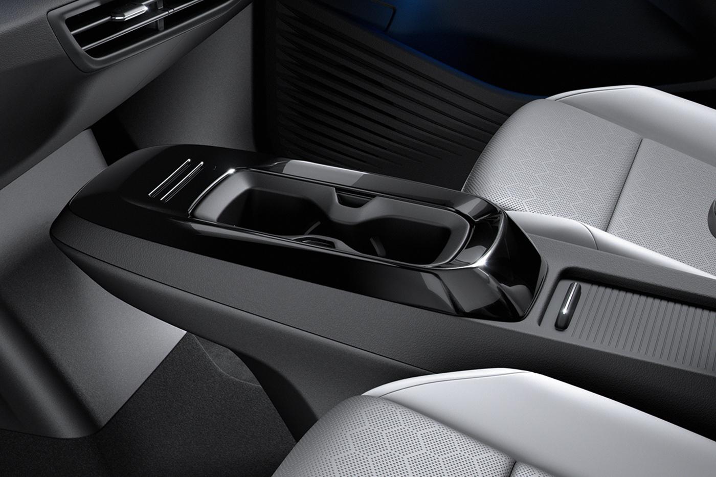 The ID.4 center console and cup holders