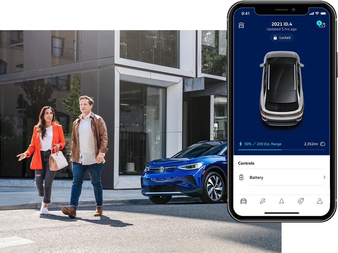 Street level shot of a man and woman walking away from a parked ID.4 in Dusk Blue Metallic. The myVW app is displayed on a superimposed mobile phone.