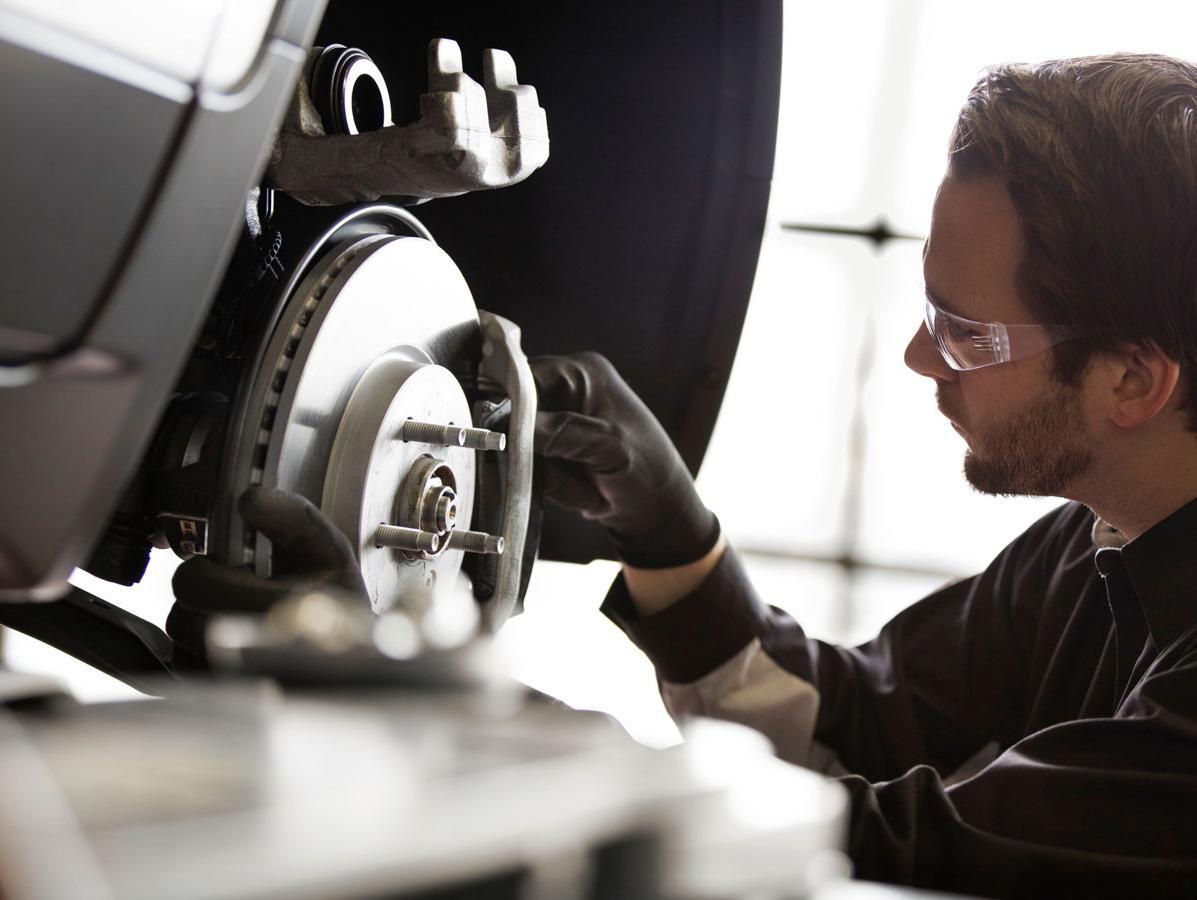 Chevrolet Brake Fluid Exchange Service Cable Dahmer Chevrolet of