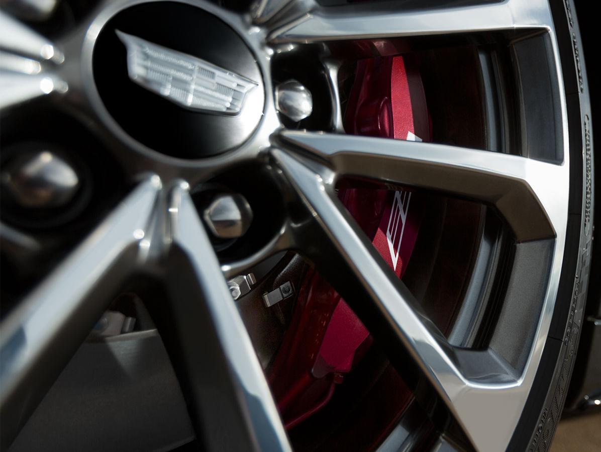 CADILLAC ATS LUXURY FEATURES