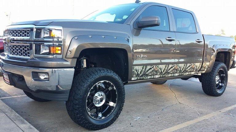 Lifted Trucks For Sale in Houston Area | Conversion & 4x4 Trucks