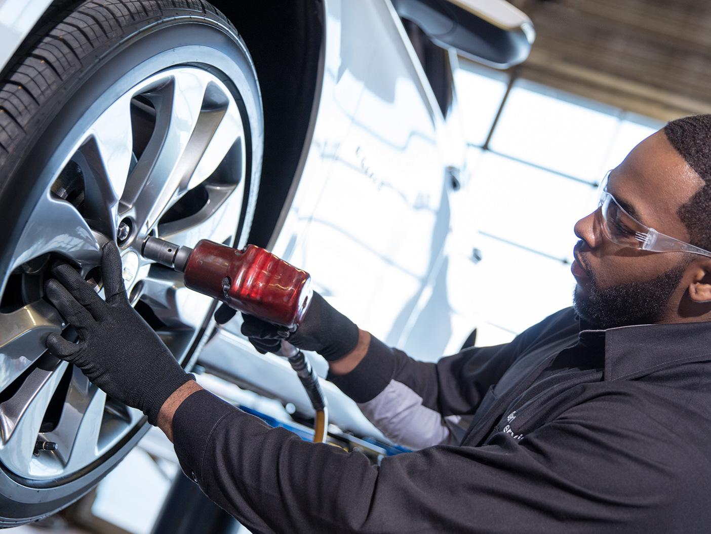 Hawk Chevrolet of Joliet Complete Care Service