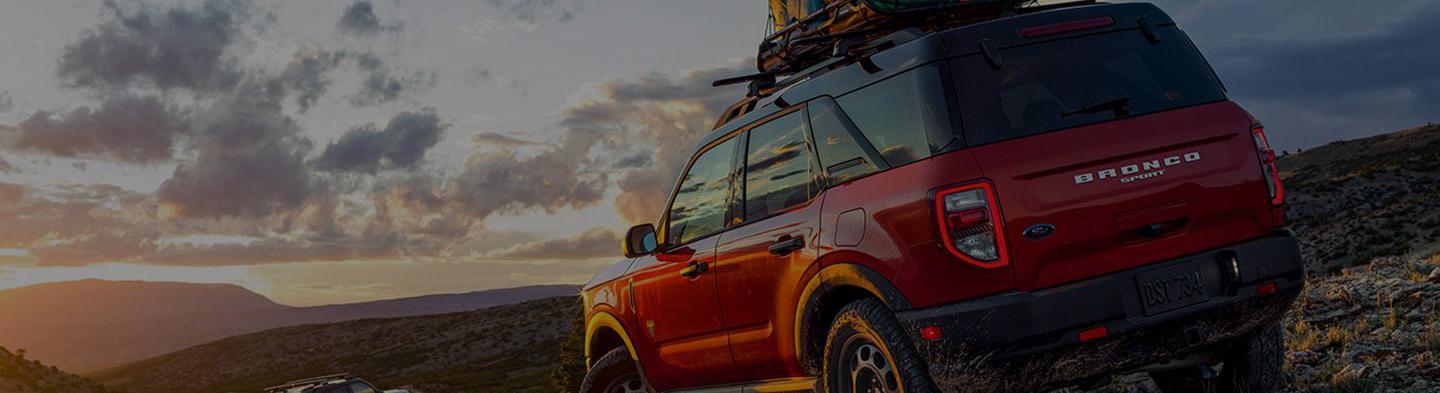 Ford Broncos off-roading