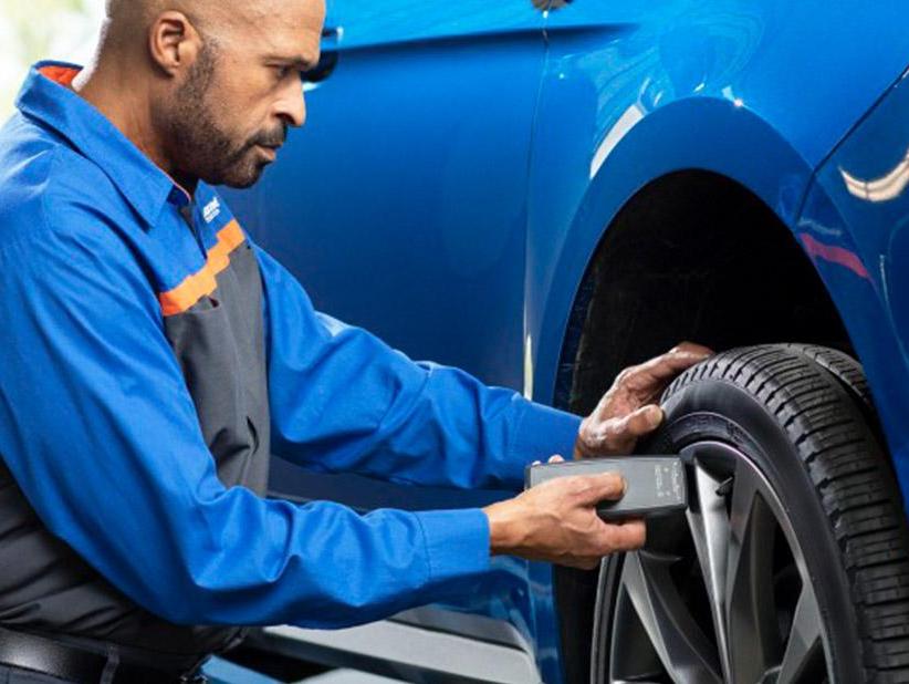 Friendly Ford, Inc. is a Roselle Ford dealer and a new car and used car