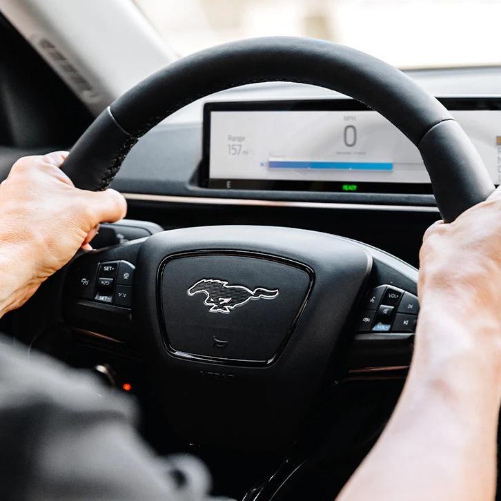 Lorenzo Ford is a Miami Dade Ford dealer and a new car and used car