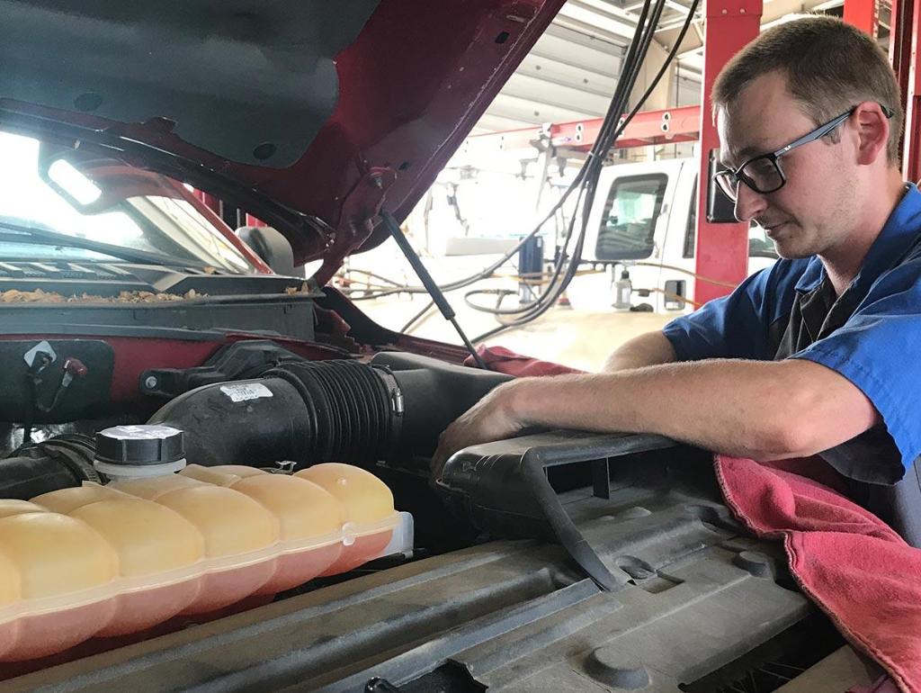 Tom Boland Ford, Inc. is a Hannibal Ford dealer and a new car and used