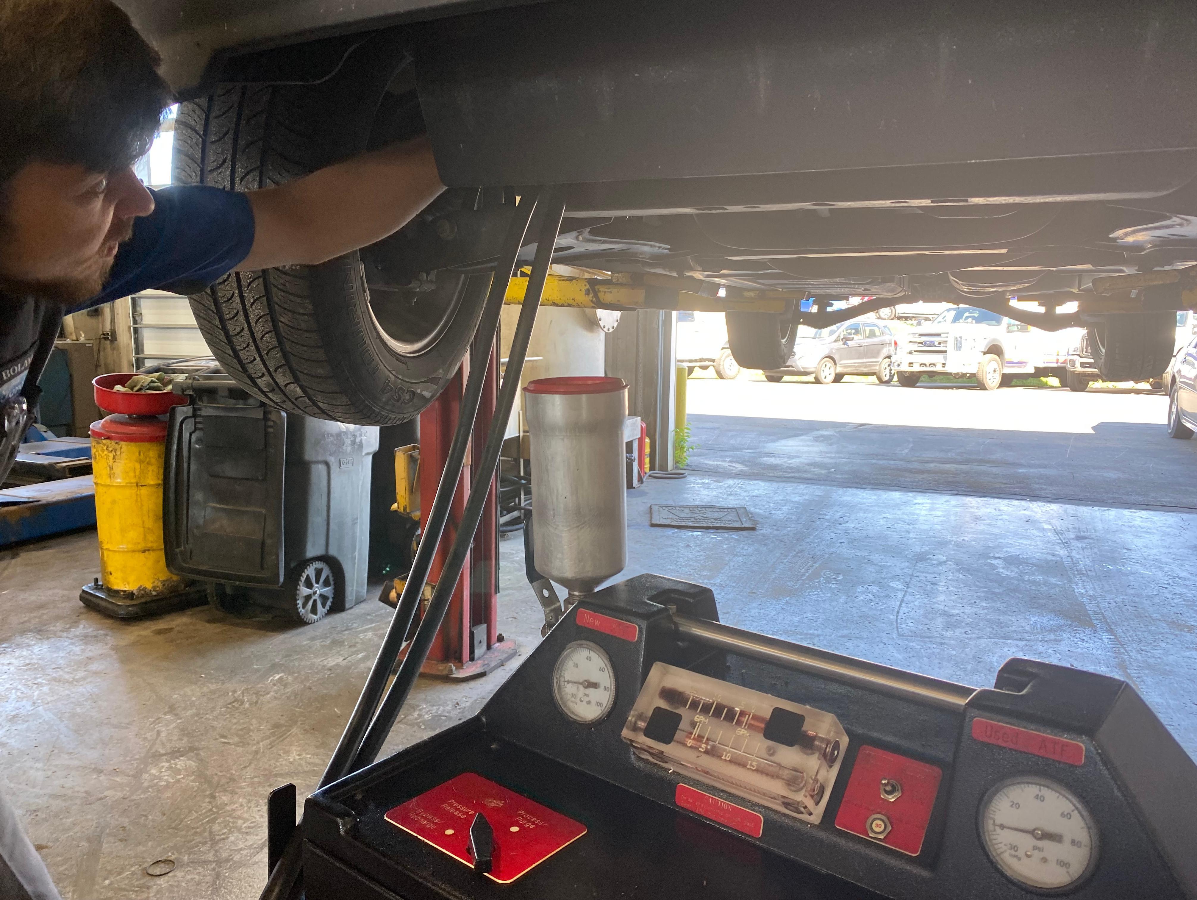 Tom Boland Ford, Inc. is a Hannibal Ford dealer and a new car and used car Hannibal MO Ford