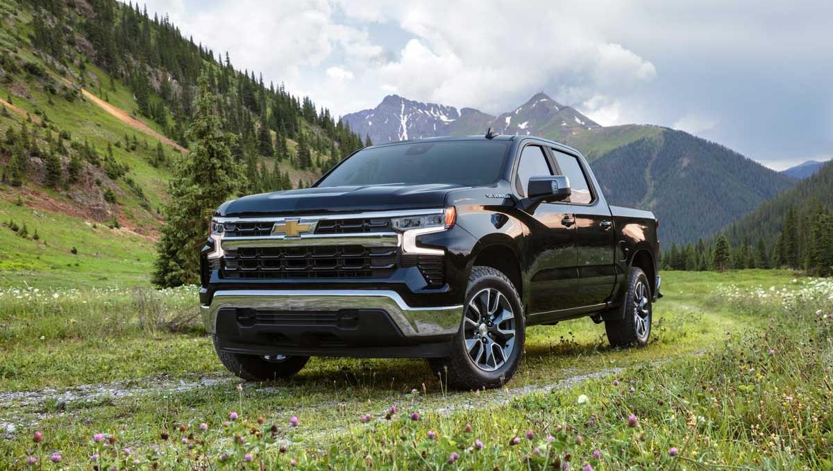 2022-Chevrolet-Silverado-1500-Crew-Cab-LT