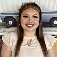 CHLOE LUNA