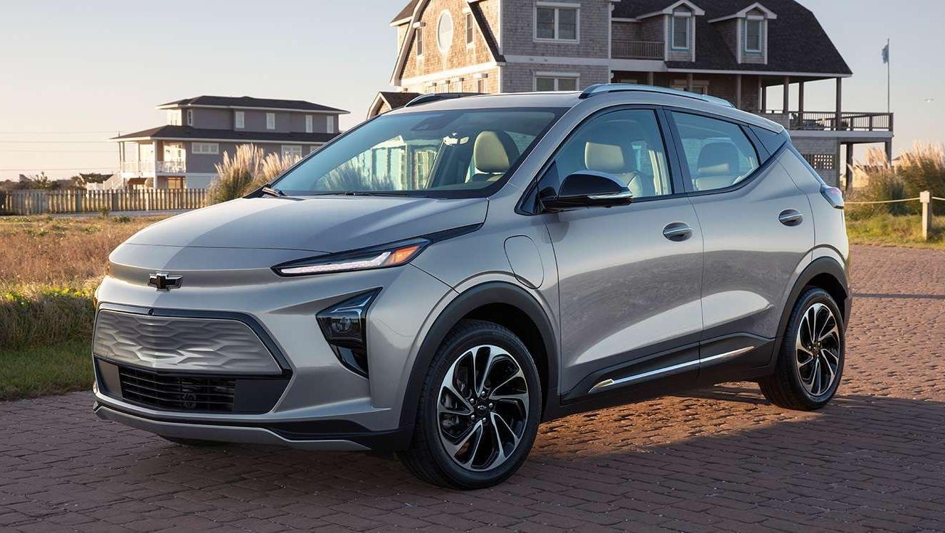 A silver 2023 Chevrolet Bolt