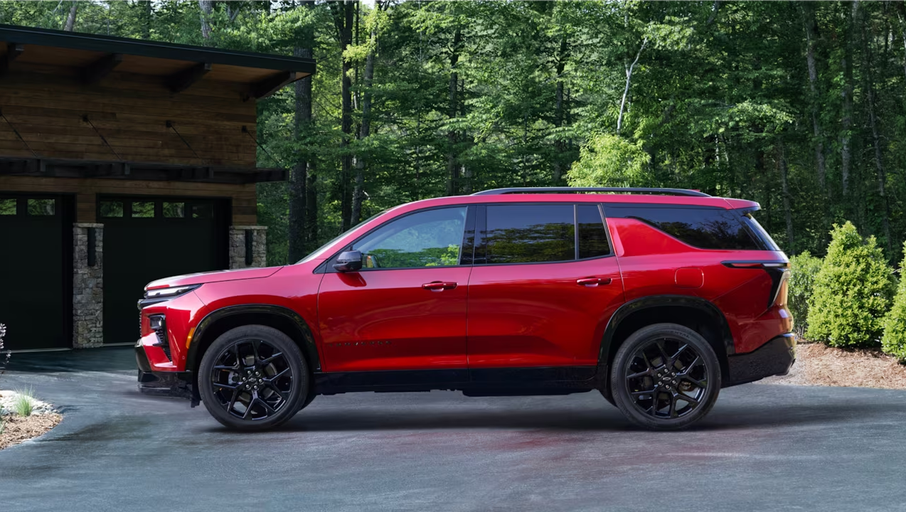 Red 2024 Chevy Traverse