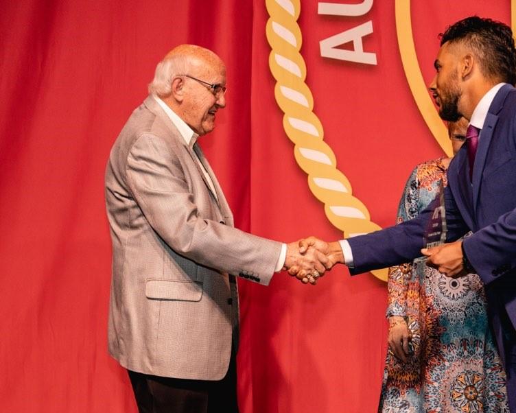 Austin Peay Donor Award